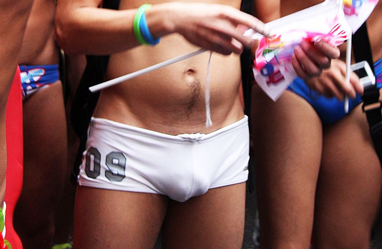 Featured image of post 平安夜，要平安！记得戴套哦~