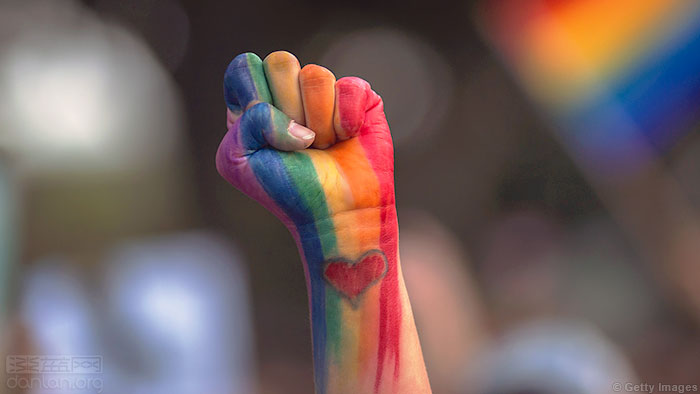 Featured image of post 中国同志不必盲从西方同性恋话语体系